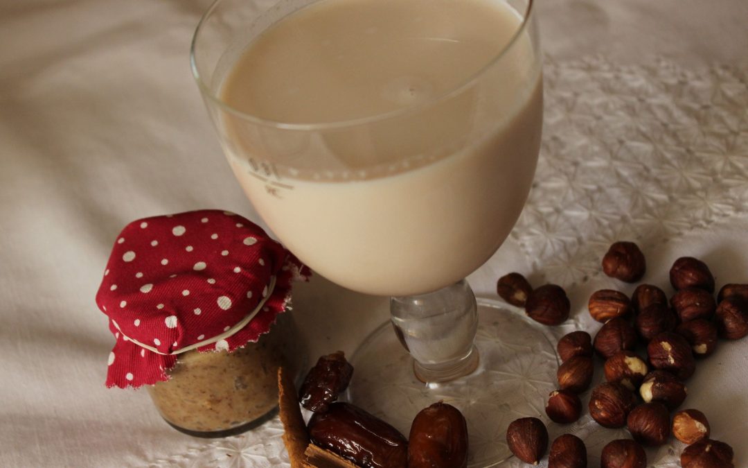 Homemade hazelnut milk – Lactose and gluten free vegan milk
